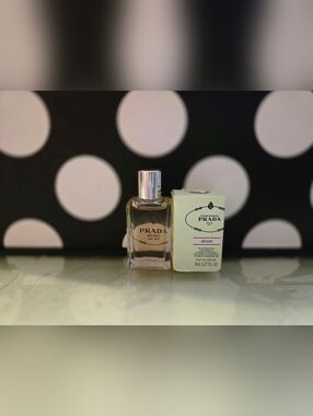 ✨️Prada Infusion Oeillet MINI✨️